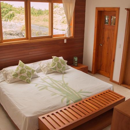 Chez Manany Galapagos Ecolodge Puerto Villamil Exterior photo